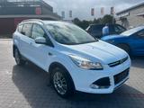 Ford Kuga 2,0 TDCi 4x4 120kW Titanium PowerShift - Autos mit Allradantrieb bis 15.000 Euro
