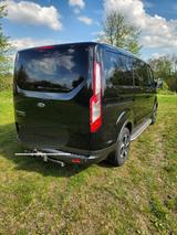 Ford Tourneo Custom 320  - Ford Tourneo mit Diesel-Antrieb: Automatik