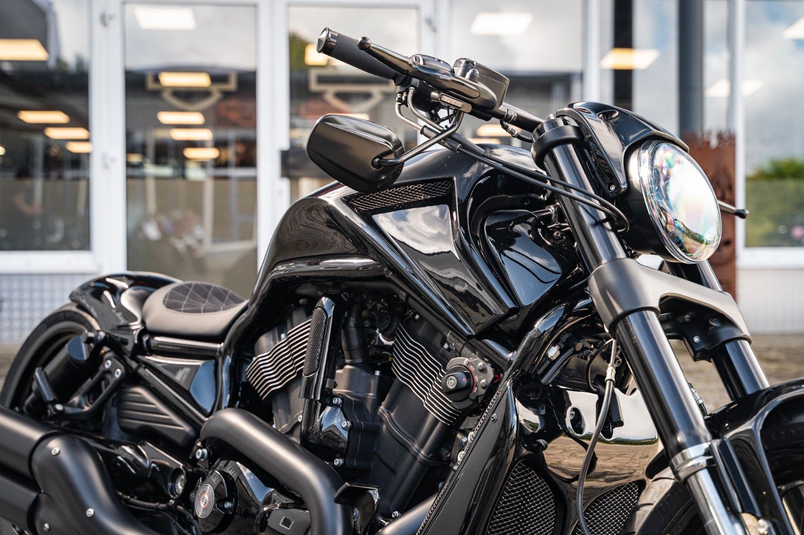 Fahrzeugabbildung Harley-Davidson VRSCDX Night Rod Special AIRRIDE 280 BadBoyCusto