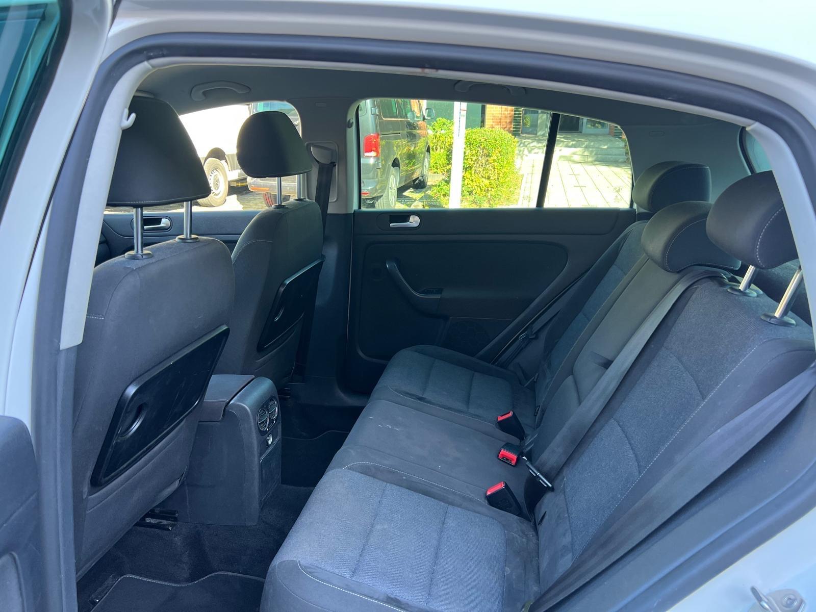 Volkswagen Golf Plus 2011 — photo 17