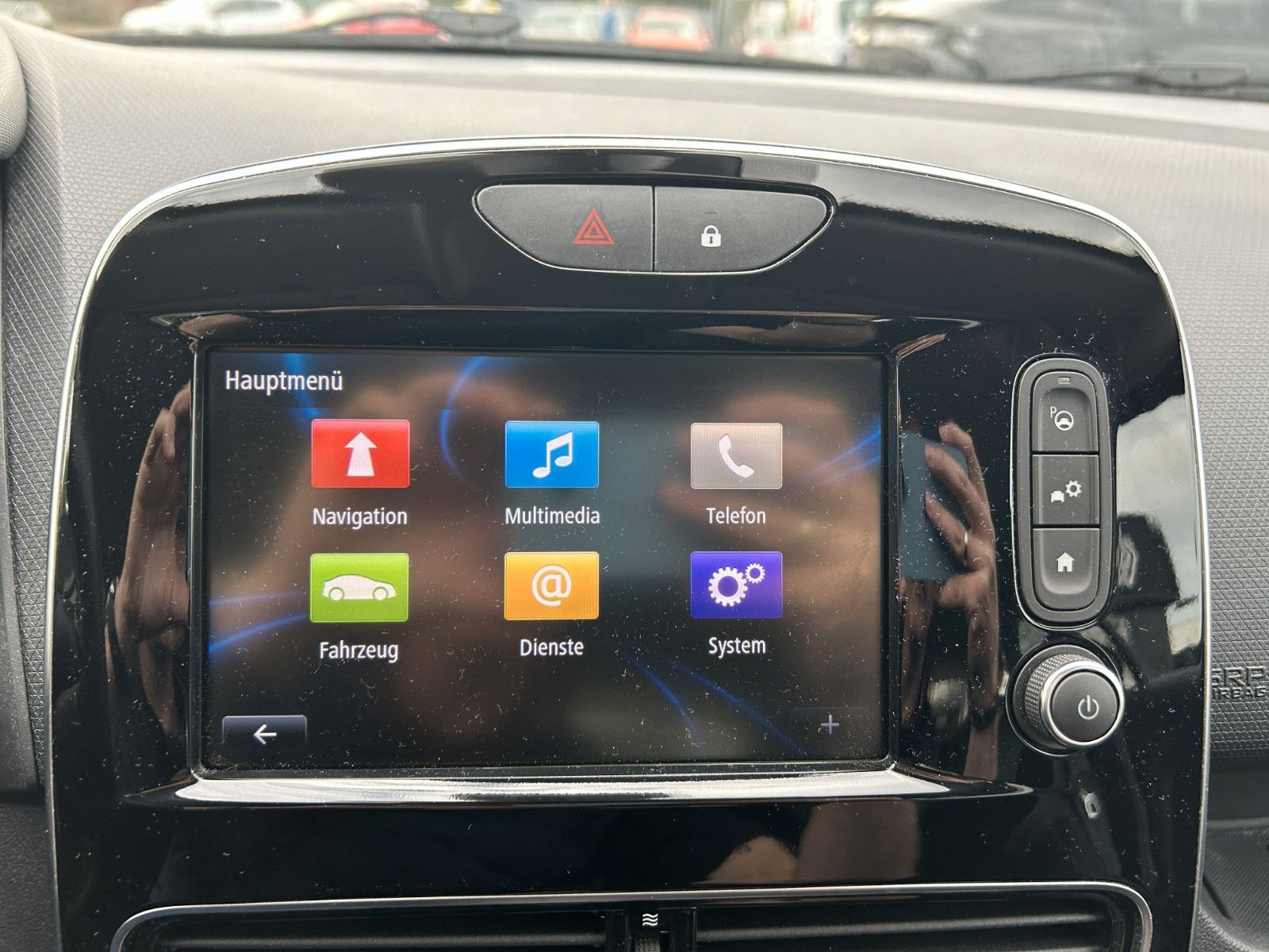 Fahrzeugabbildung Renault Clio IV Collection