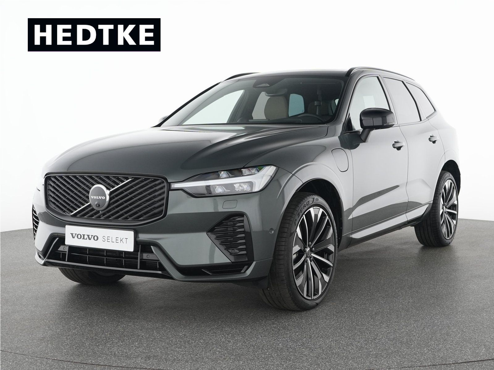 Volvo XC 60 T8 AWD Ultra Dark B&W-SOUND*FOUR-C*HUD*21"