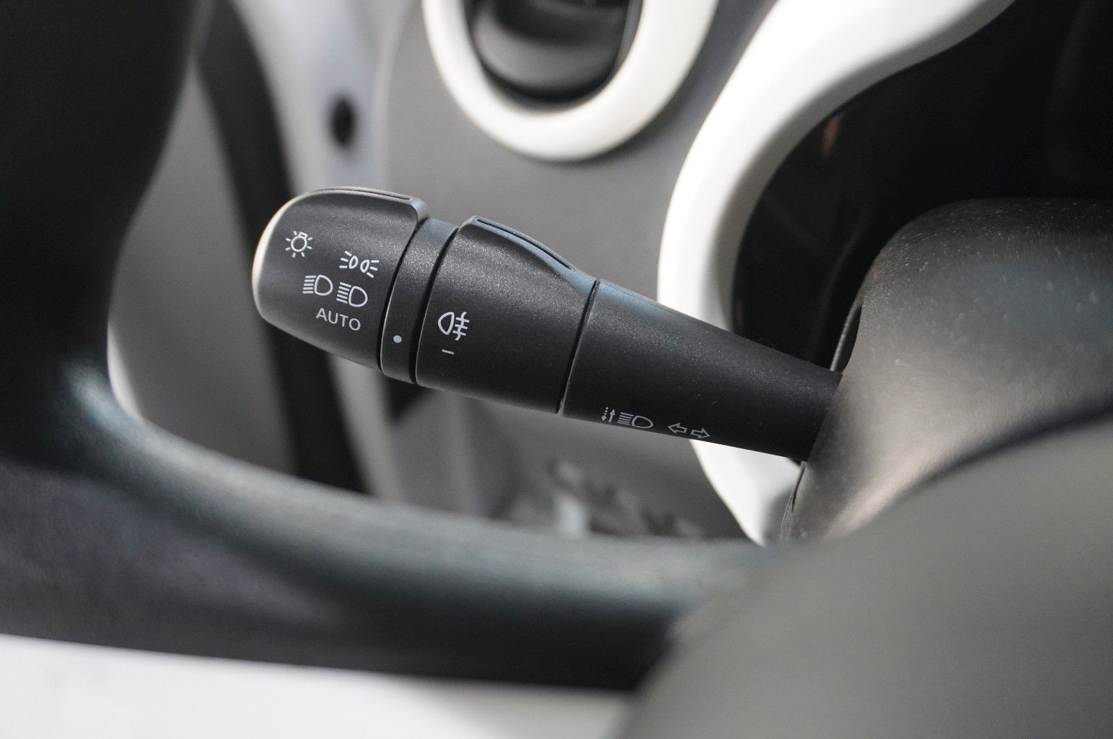 Fahrzeugabbildung Renault Twingo Zen Electric NAVI/LED/USB/TOUCH/DAB/SPORT