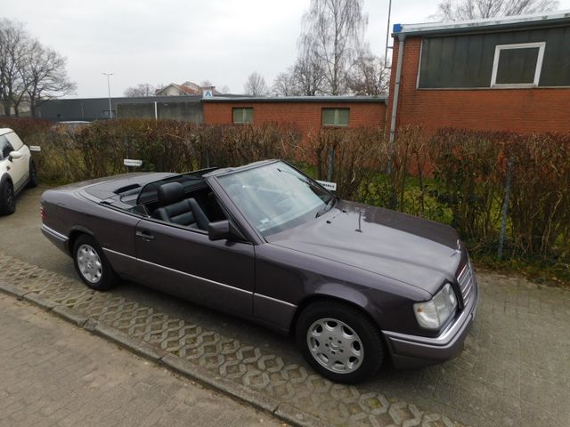 Mercedes-Benz E 220 W124 Cabrio*Automatic*Leder*ERSTE HAND*