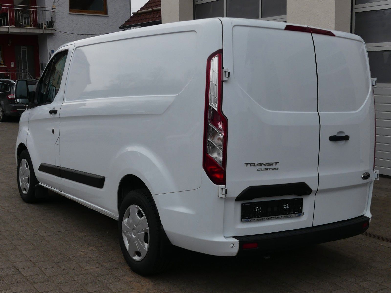 Fahrzeugabbildung Ford Transit Custom Kasten 300 L1 Trend*BLIS*Kamera