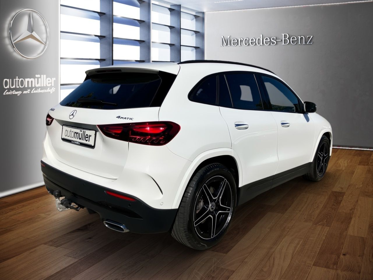 Fahrzeugabbildung Mercedes-Benz GLA 220 4M AMG AHK Pano Night Multibeam KeylessG