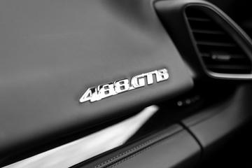 صورة مصغرة 24 لـ 2017 Ferrari 488 GTB