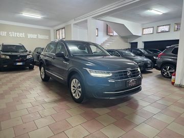 Volkswagen Tiguan - 6