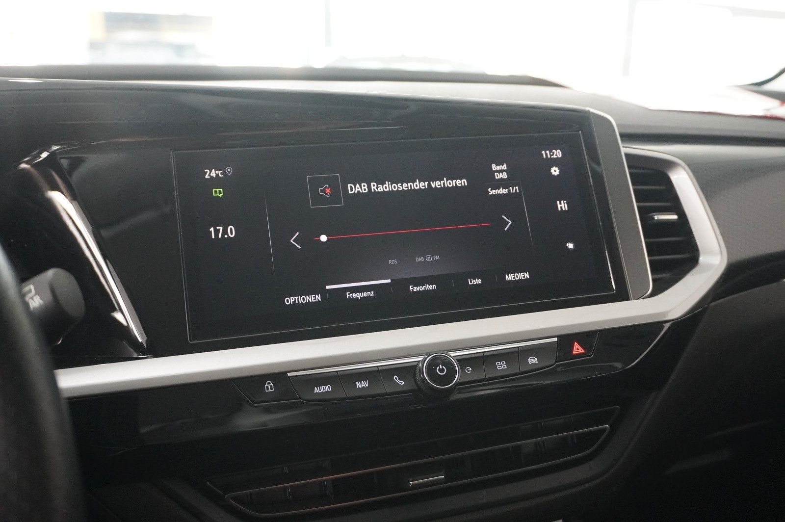 Fahrzeugabbildung Opel Grandland (X) 1.6T GSe HYBRID 4X4 NAVI/LED/SPORT