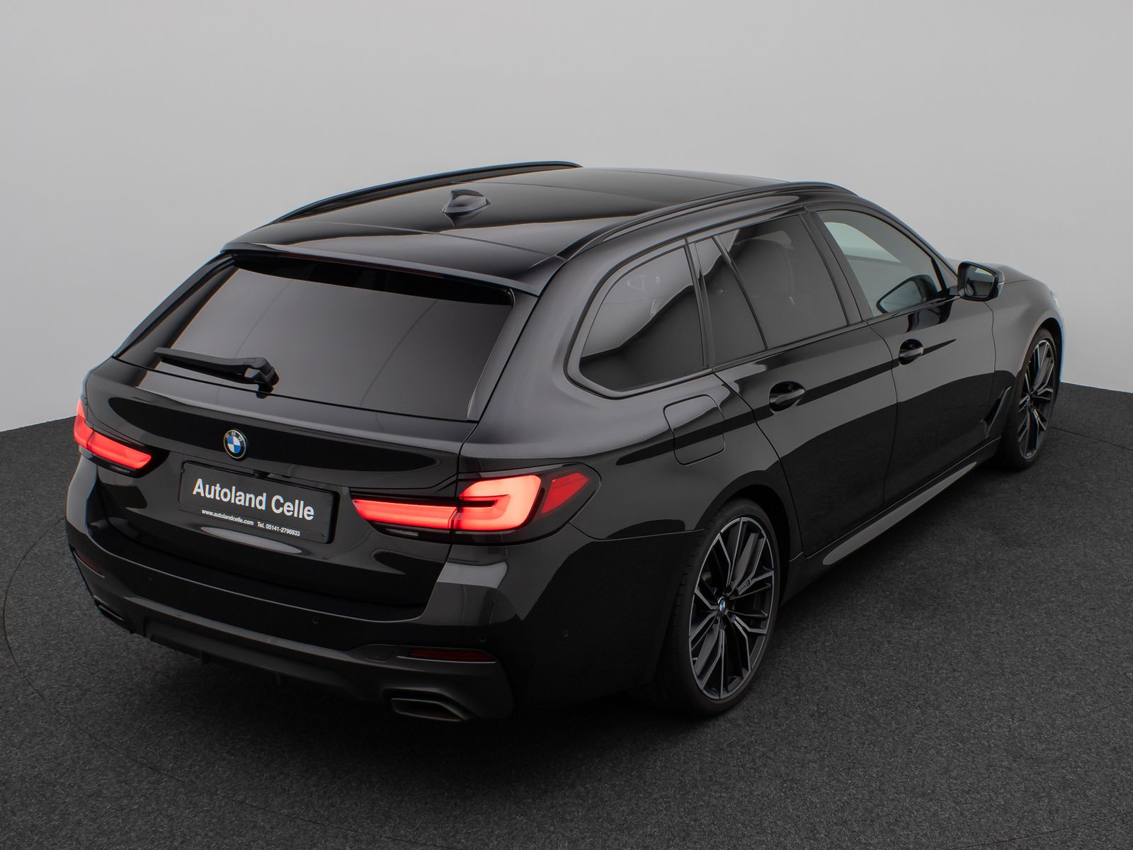 Fahrzeugabbildung BMW 540d xD M Sport Panorama Kamera Laser TV HUD H/K