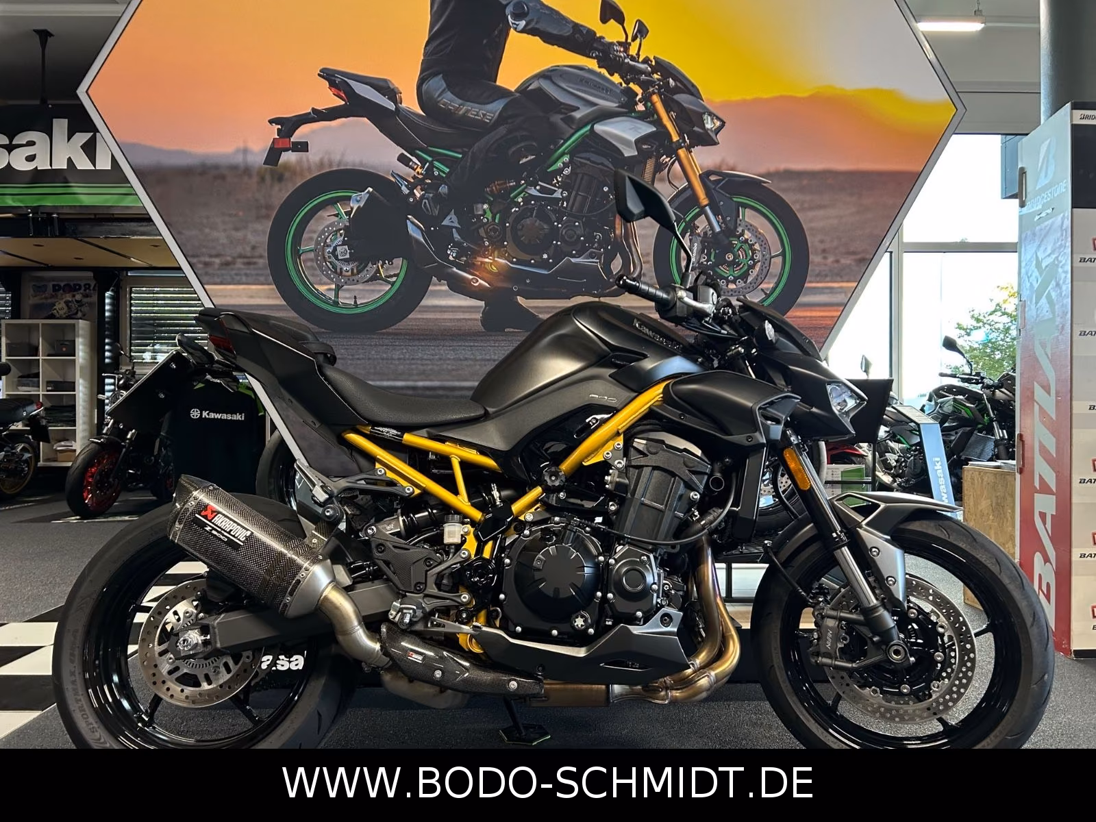 Kawasaki Z900  70kw Performance MY26 ab ...3,99%