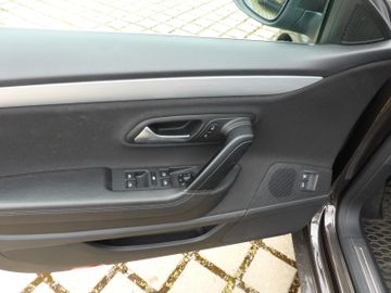 Volkswagen Passat CC - 12