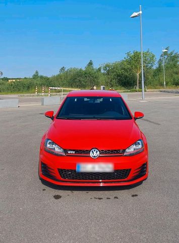 Volkswagen Golf 7 GTI