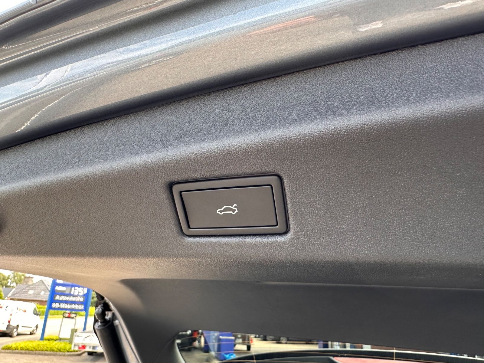 Fahrzeugabbildung Volkswagen ID.7 Tourer Pro Black/AHK/Matrix/HUD/ACC/360°