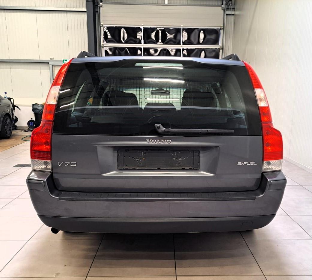 Volvo V70 2006 — photo 7