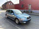 Skoda Octavia 2.0 TDI DSG Elegance Combi Elegance - Skoda Octavia: Combi Elegance TDI
