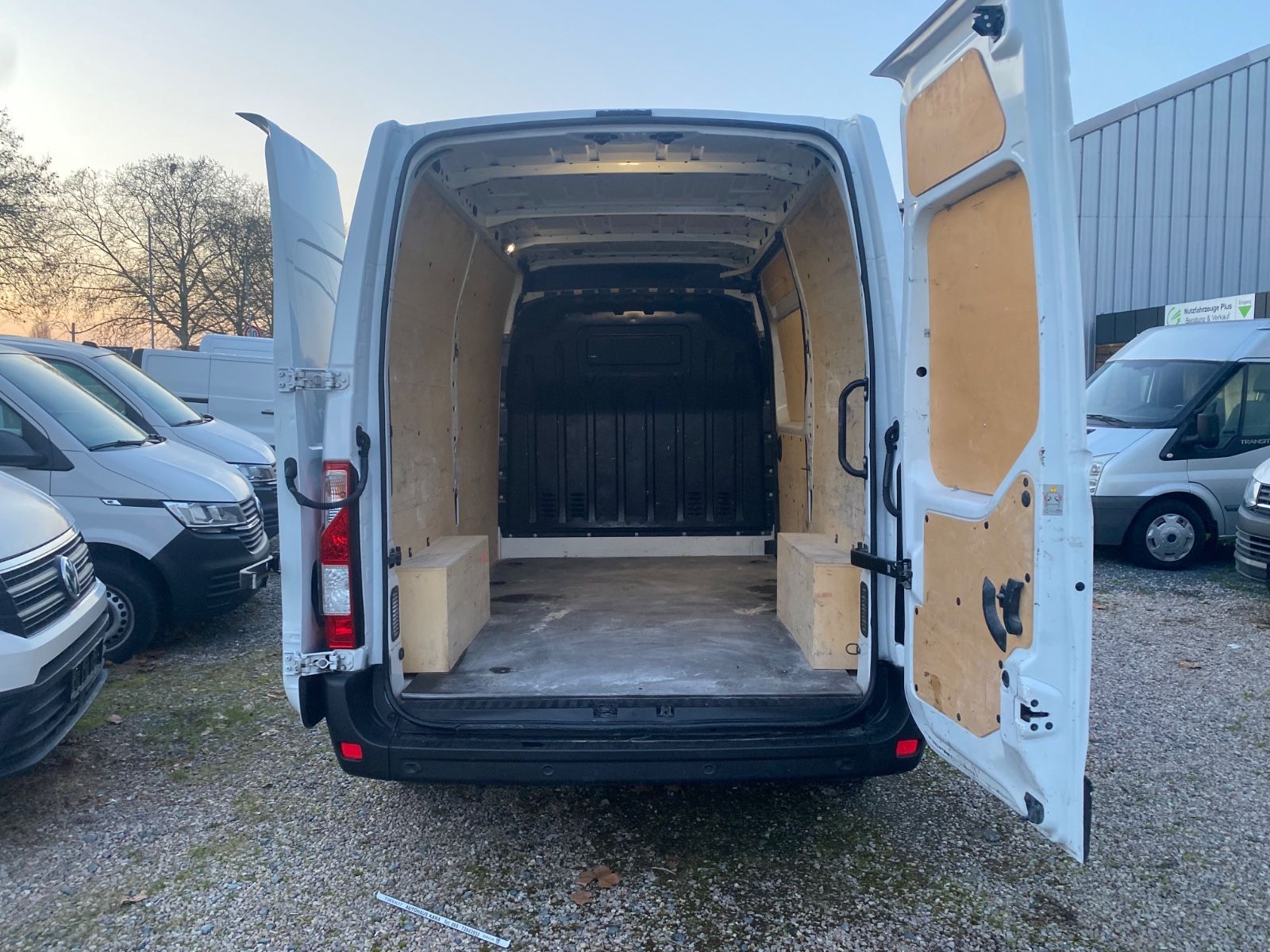 Fahrzeugabbildung Renault Master III Kasten L2H2 HKa 3,5 Komfort,56302KM
