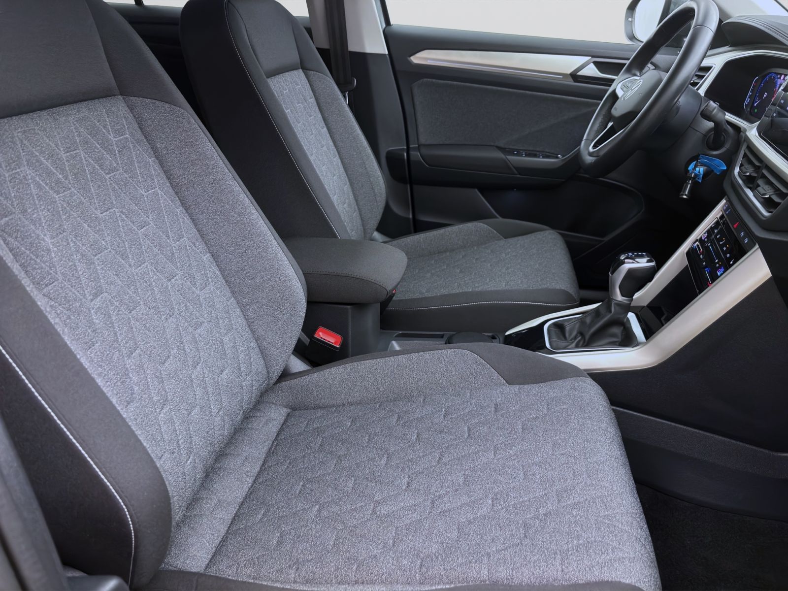 Volkswagen T-Roc - Bild 17