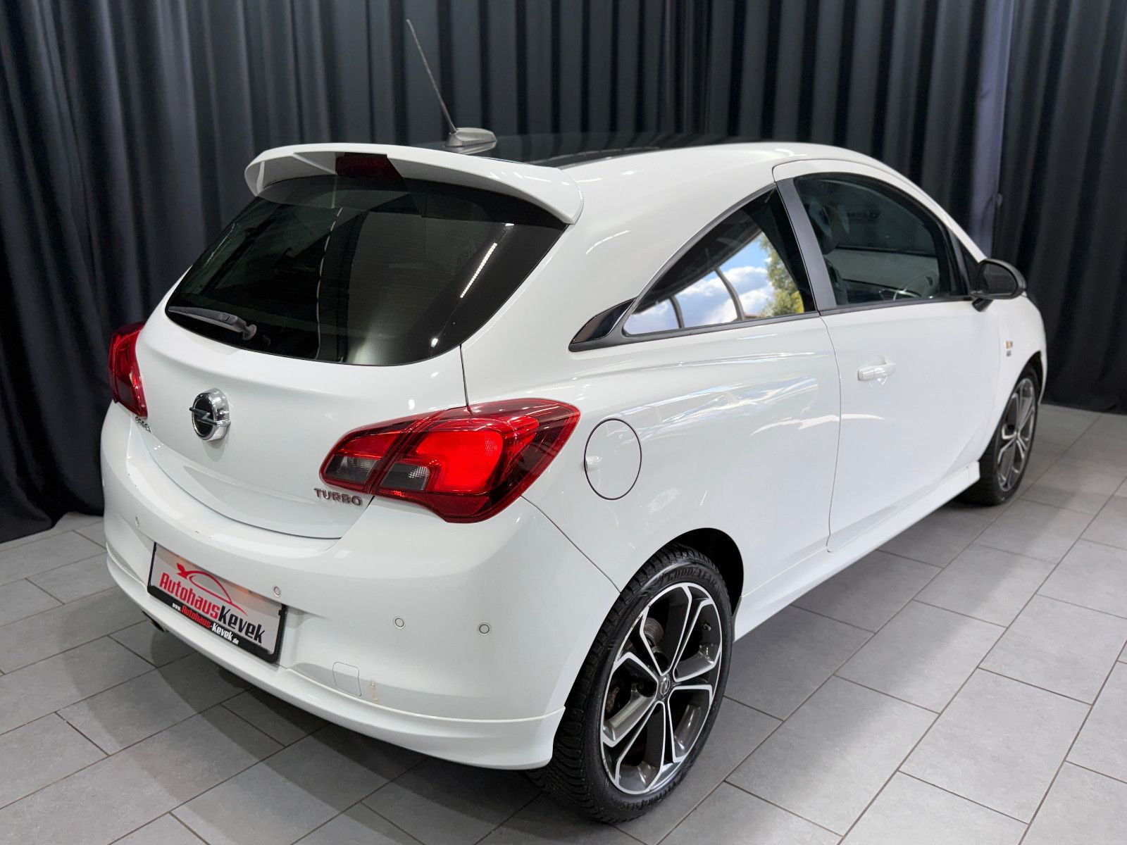 Fahrzeugabbildung Opel Corsa E Color Edition ecoFlex |KLIMA|NAVI|PDC