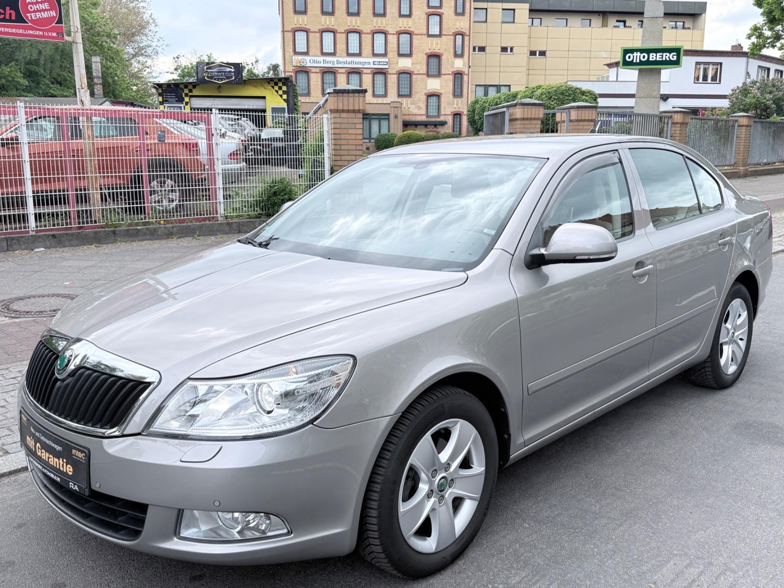 Skoda OCTAVIA 1.4 TSI DSG+1-HAND+T-LEDER+XENON+PDC+