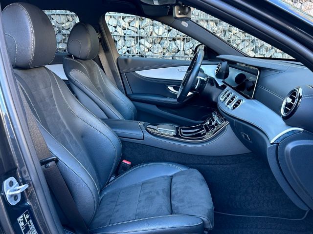 Mercedes-Benz E 300 – Bild 4