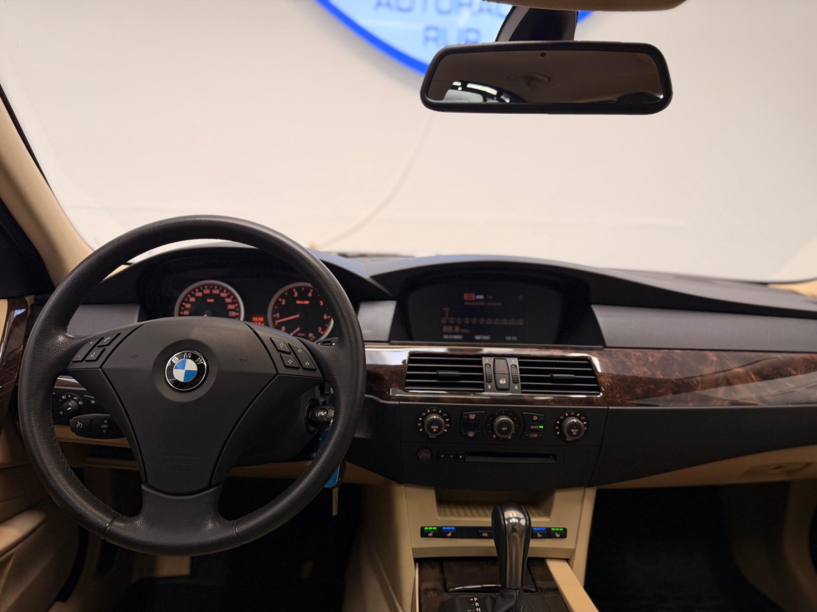 BMW 530i Limousine Exklusive/Automatik/Nur 88Tkm/Nav