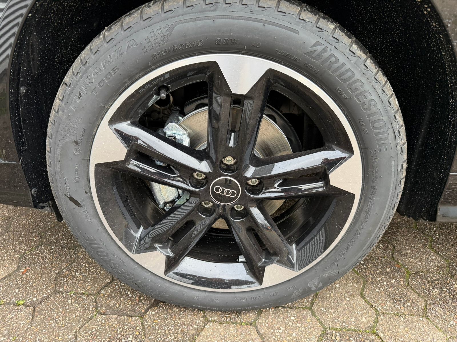 Fahrzeugabbildung Audi Q2 35 TFSI S line Navi SHZ