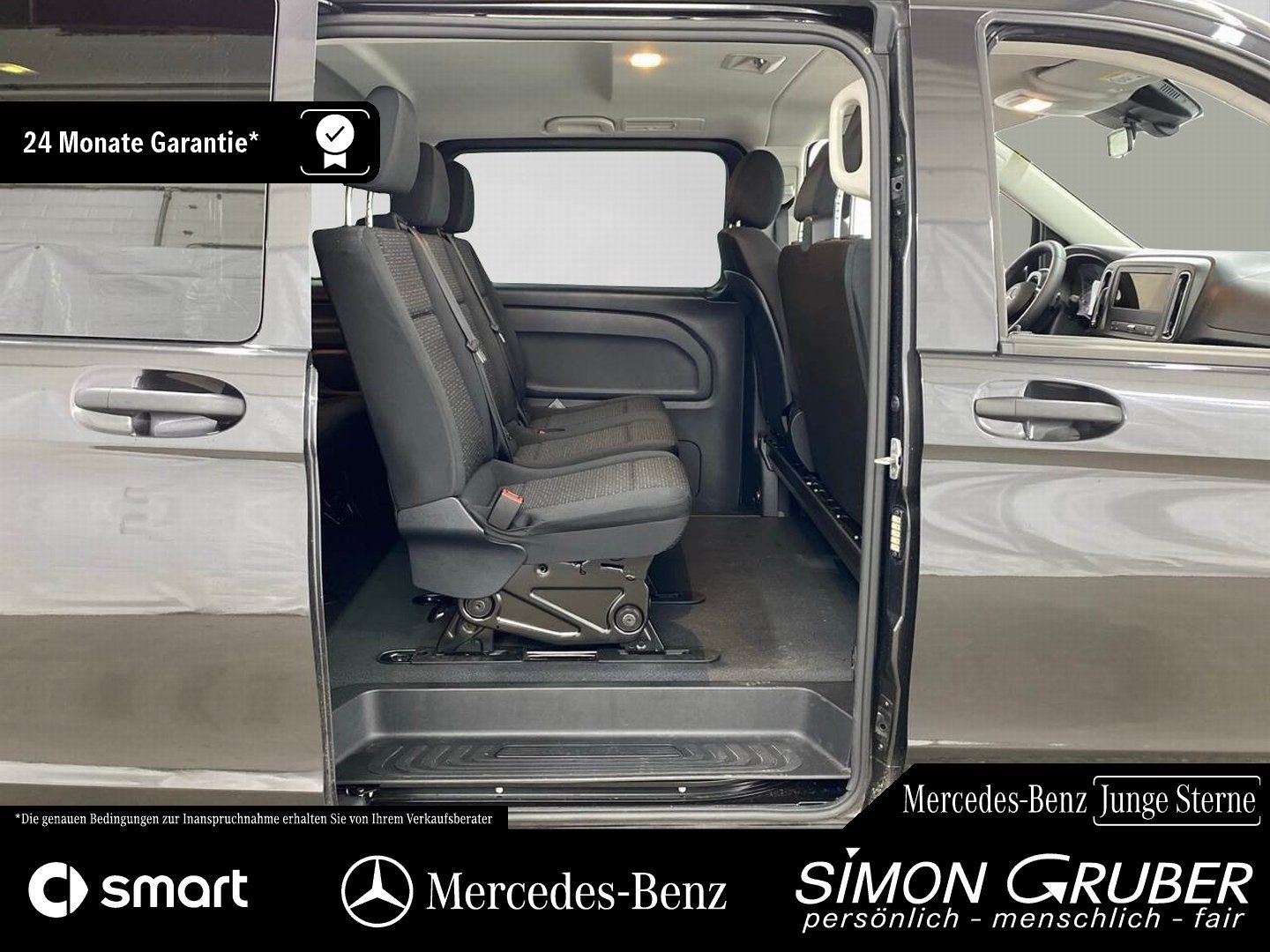 Fahrzeugabbildung Mercedes-Benz Vito 116 Tourer PRO Extralang 2Klima AHK 9Sitzer