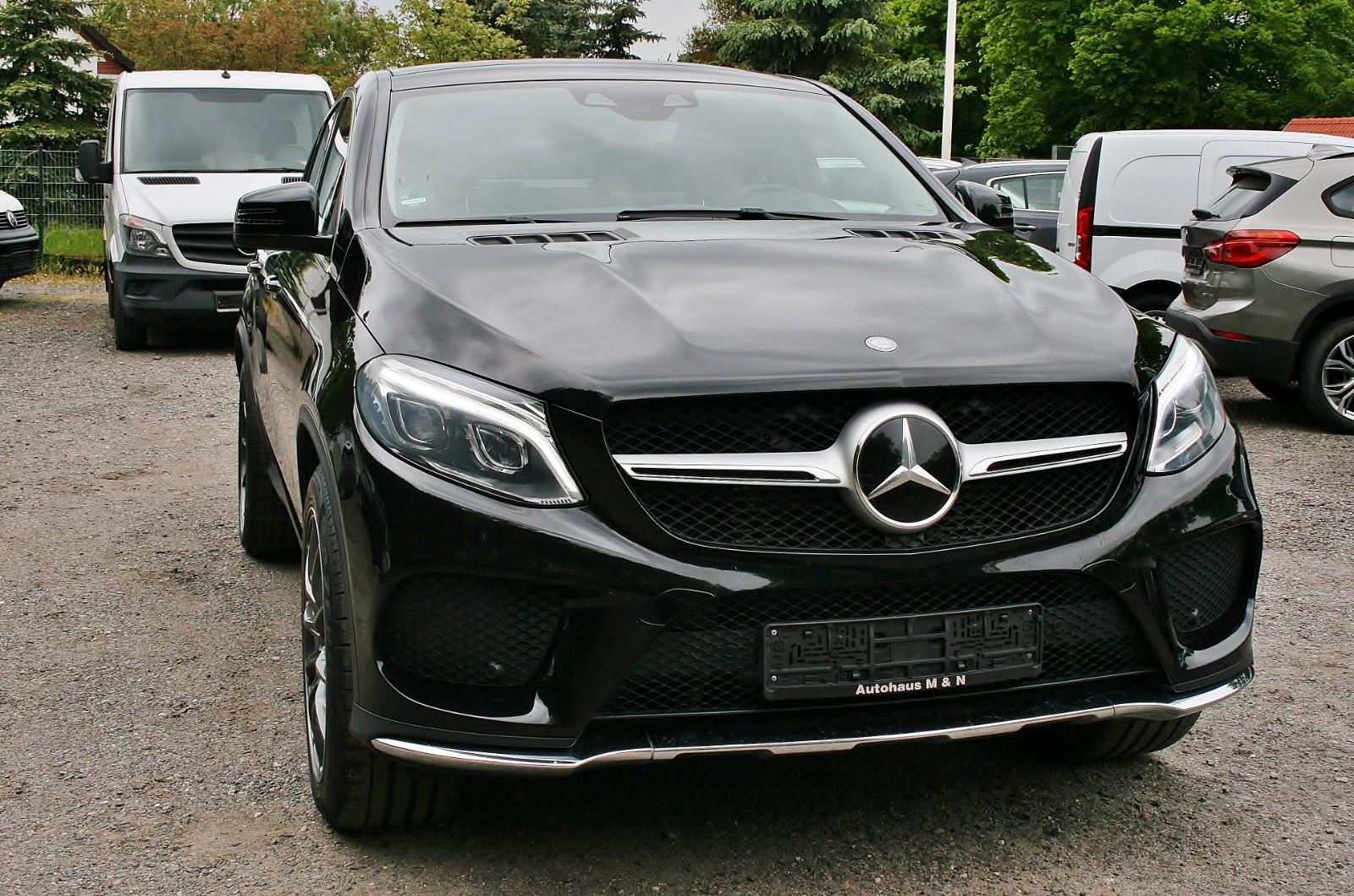 Mercedes-Benz GLE 350 d 4Matic+2xAMG+ACC+LED+Leder+AHK+Pano+