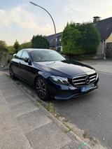 Mercedes-Benz E 220 d Autom. ACC Lane Assist HUD Apple CarPlay - Mercedes-Benz E 220 Gebrauchtwagen in Hamburg