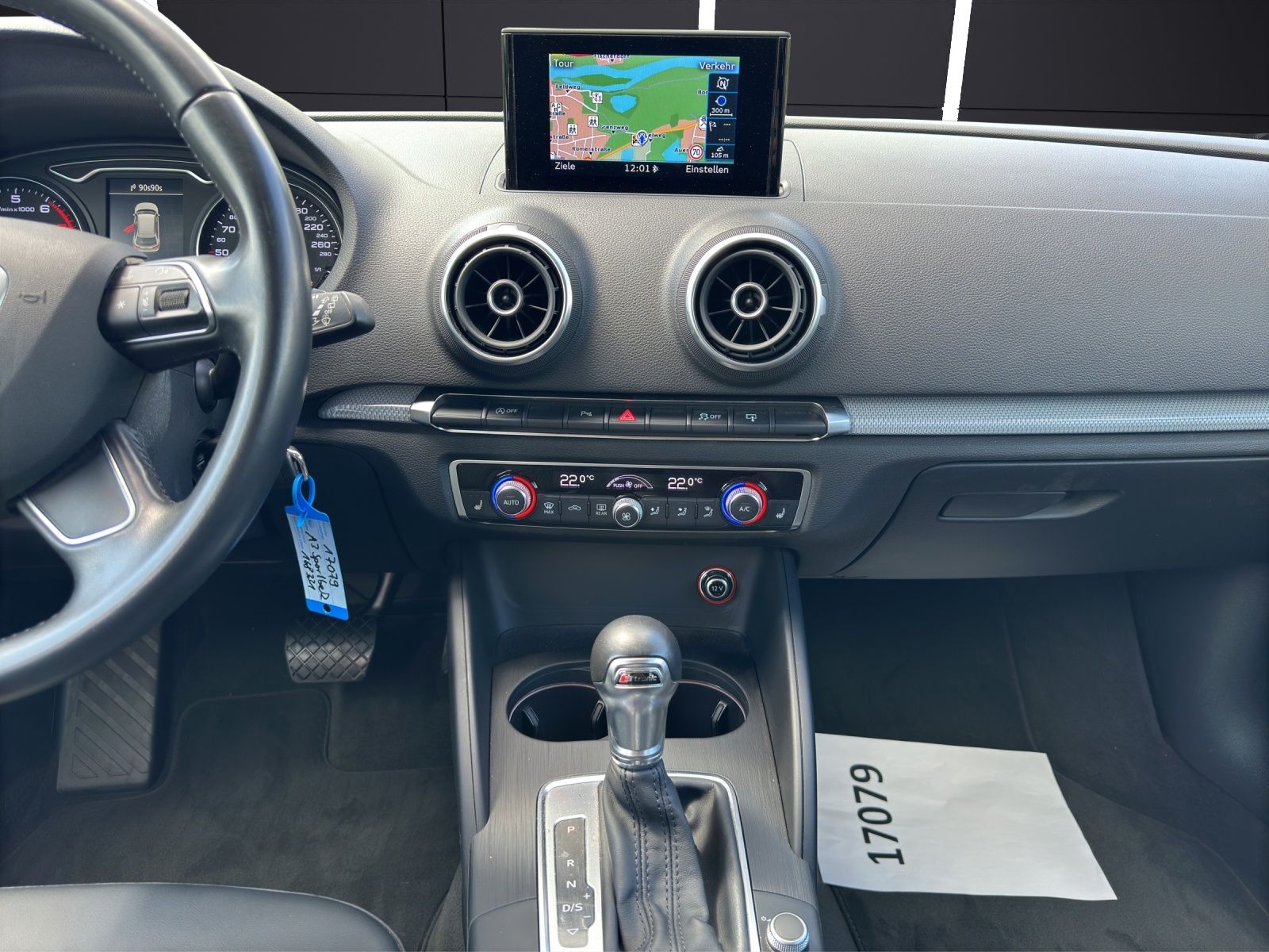 Fahrzeugabbildung Audi A3 Sportback Ambiente TSI DSG AHK XENON NAVI