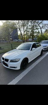 BMW 320i Facelift - BMW 3er Reihe aus 2009: Facelift