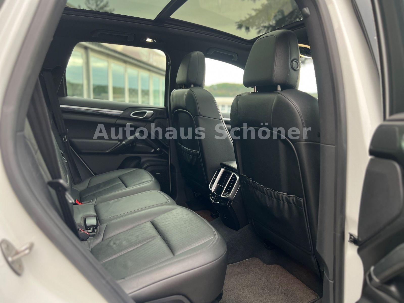 Porsche Cayenne 3.0 Diesel | 245 ch | BVA | Toit panoramique | Bose | Chauffage auxiliaire | Attelage amovible