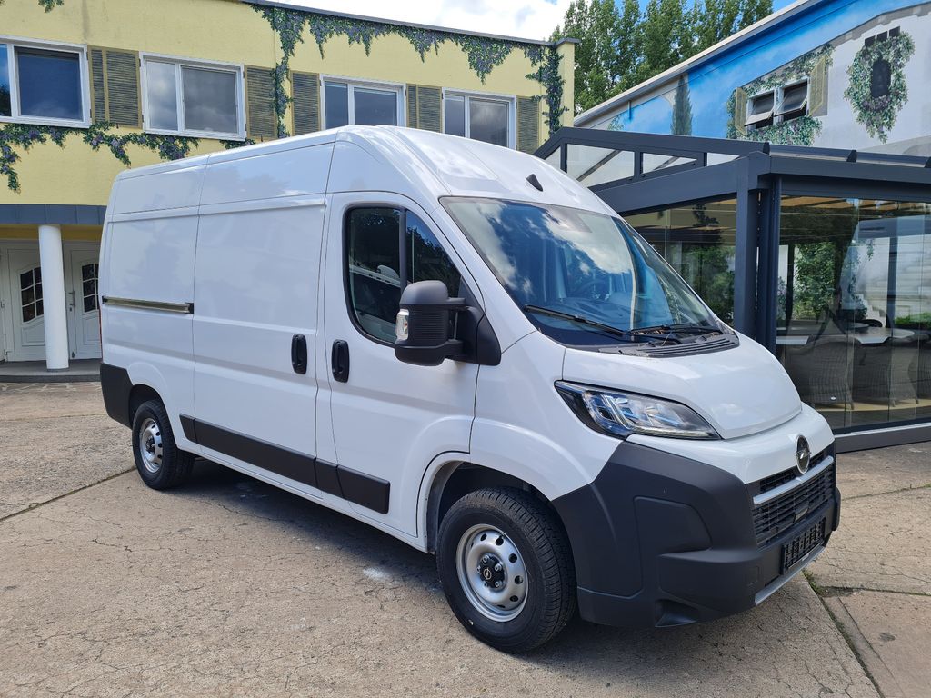 Opel Movano