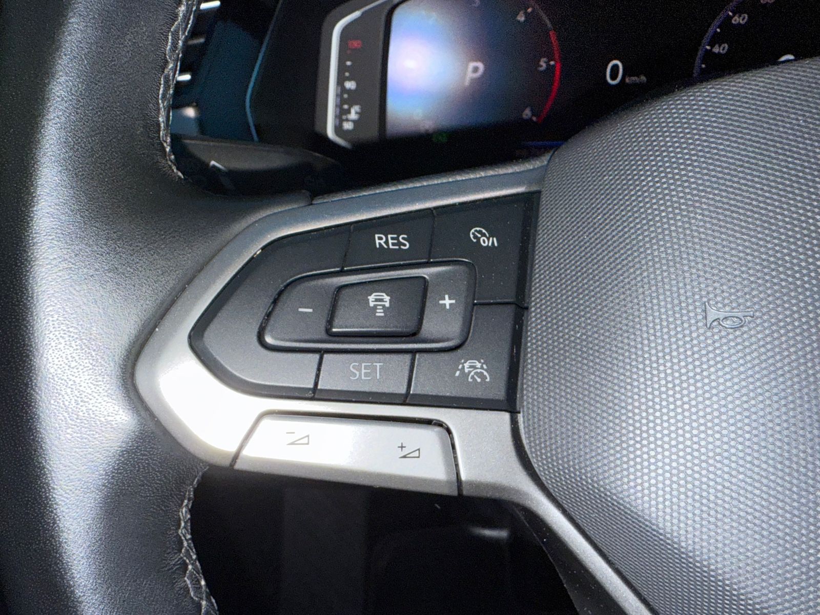 VW Passat Variant Elegance Automatik – Vorschaubild 16