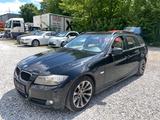 BMW 320i Touring *Automatik*Xenon* - BMW 320 aus 2009: Kombi