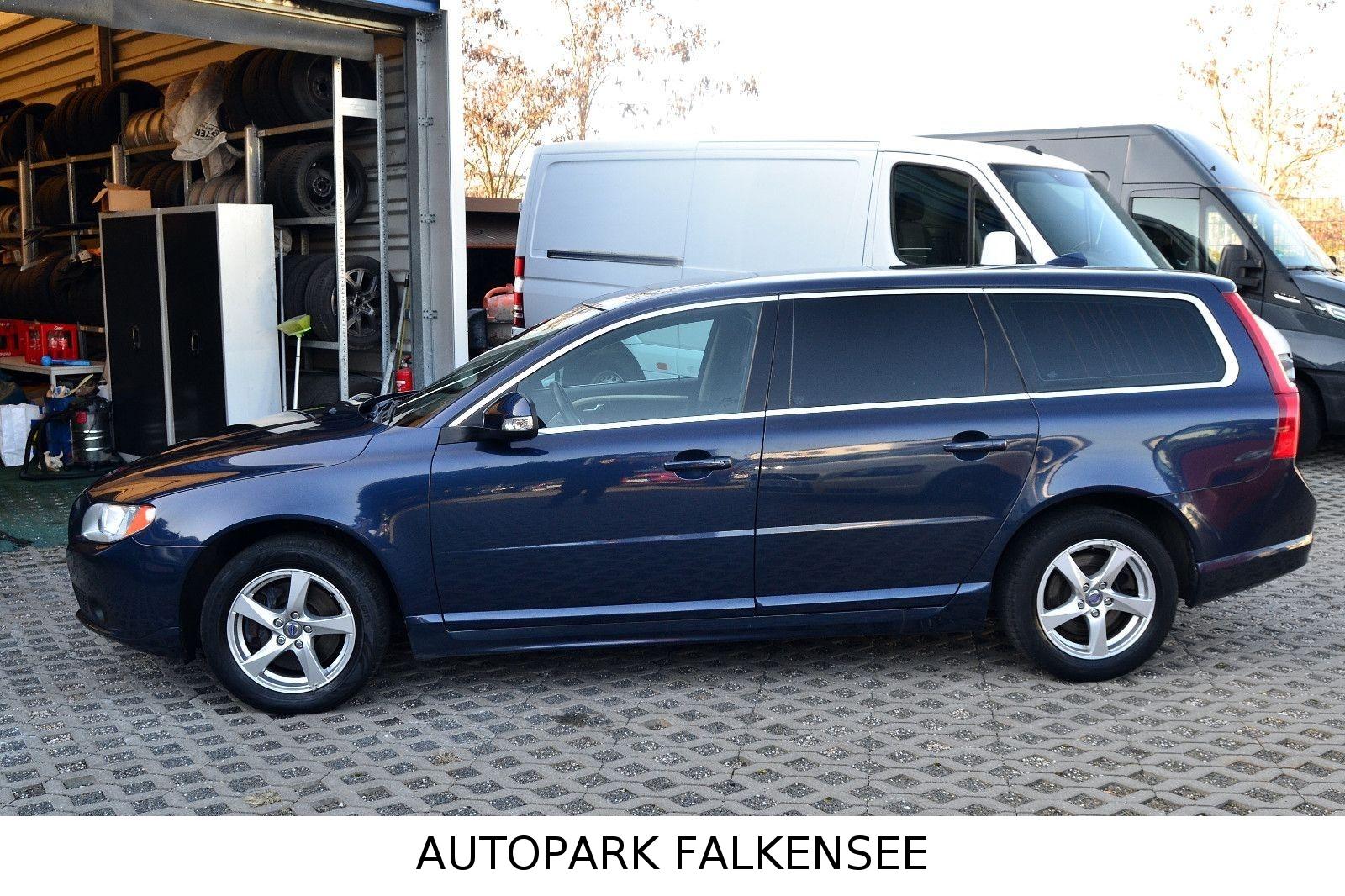 VOLVO V70 - 2.0T - 203 CV - BVA - HAYON ÉLECTRIQUE - TOIT OUVRANT