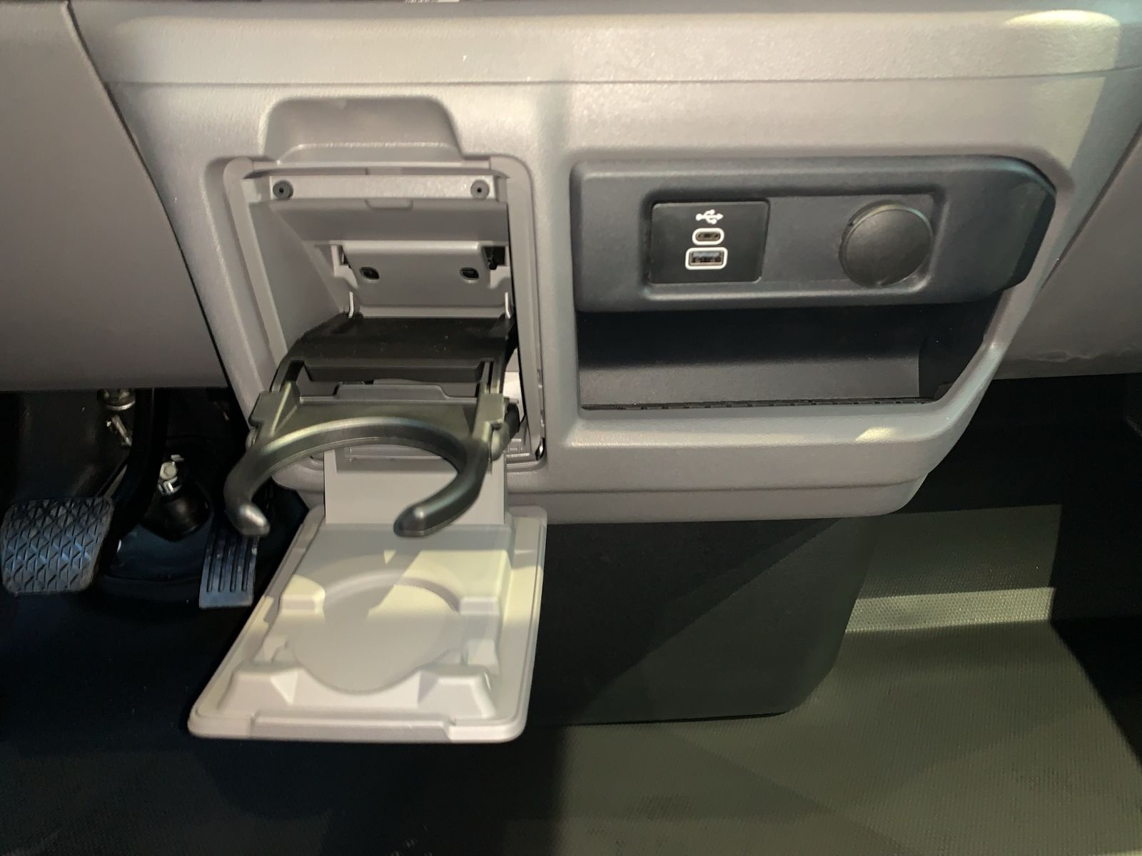 New Transporter Kasten 2.0 TDI 4MOTION, AHK, ACC