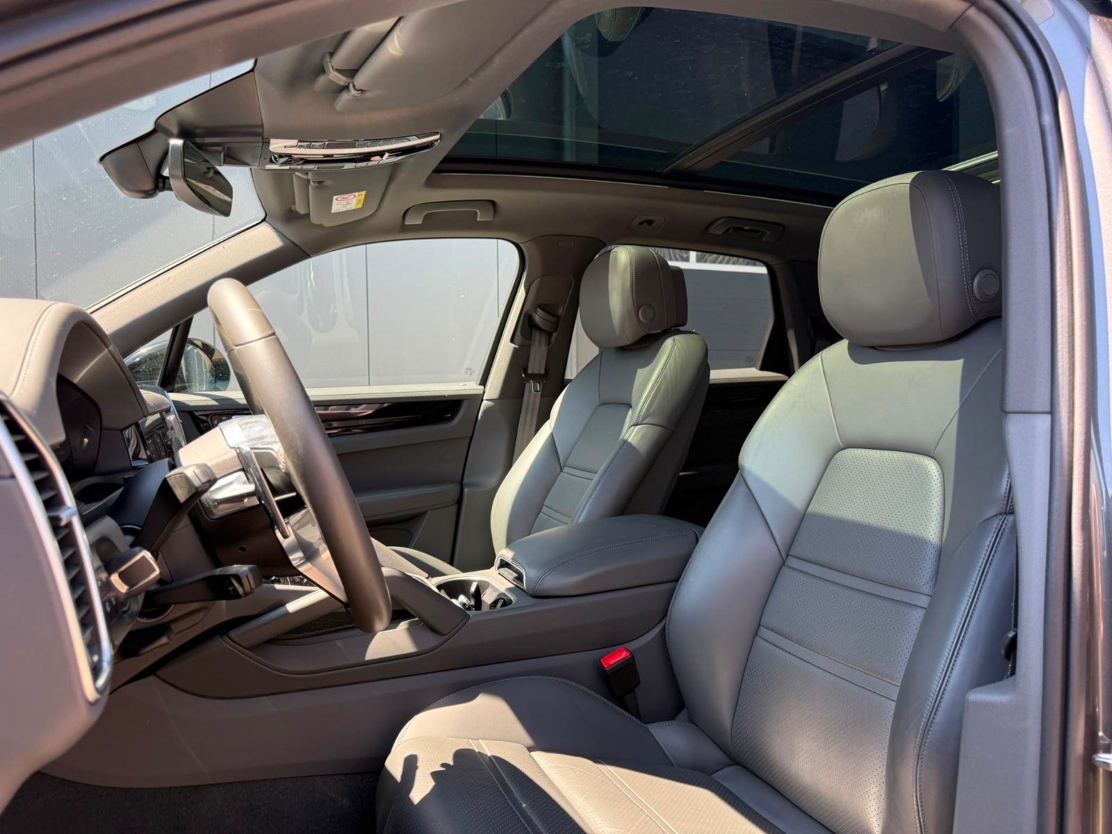 Porsche Cayenne E-Hybrid+Alu 20"+Pano-SD+Glattleder+WR++ foto 11