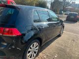 Volkswagen VW Golf 7  140 PS - Volkswagen Golf: 140 Ps