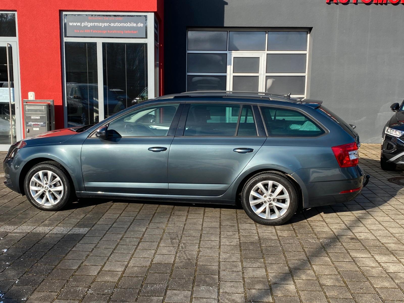 Skoda Octavia Combi Tour DSG+AHK+Navi+SHZ+Sunset+PDC+8