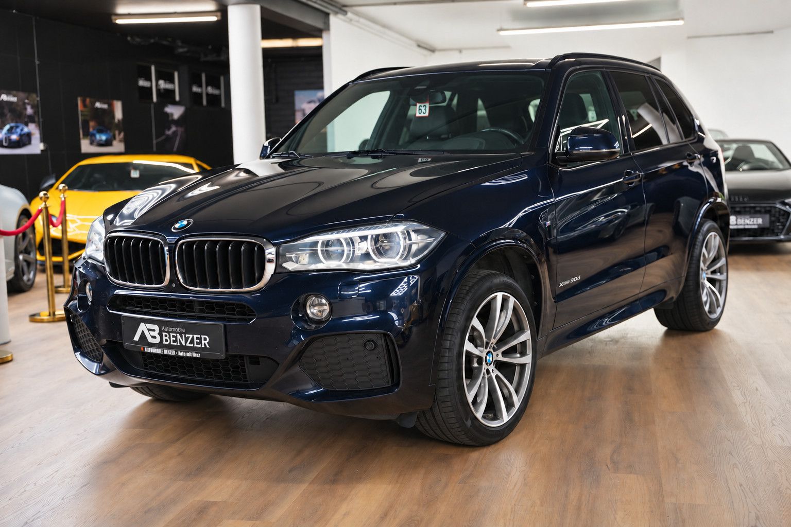 Fahrzeugabbildung BMW X5 xDrive 30d *M-Paket*HUD*Memory*Rückfahrkamera