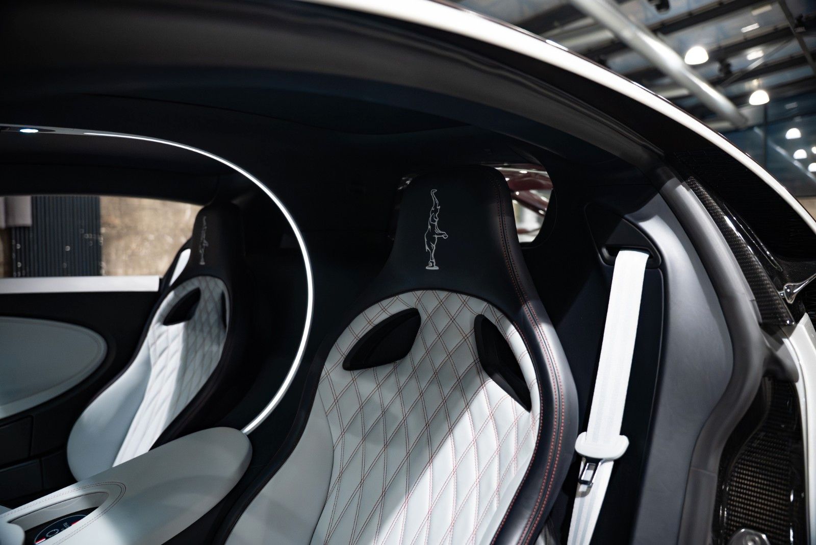 Bugatti Chiron - Bild 15