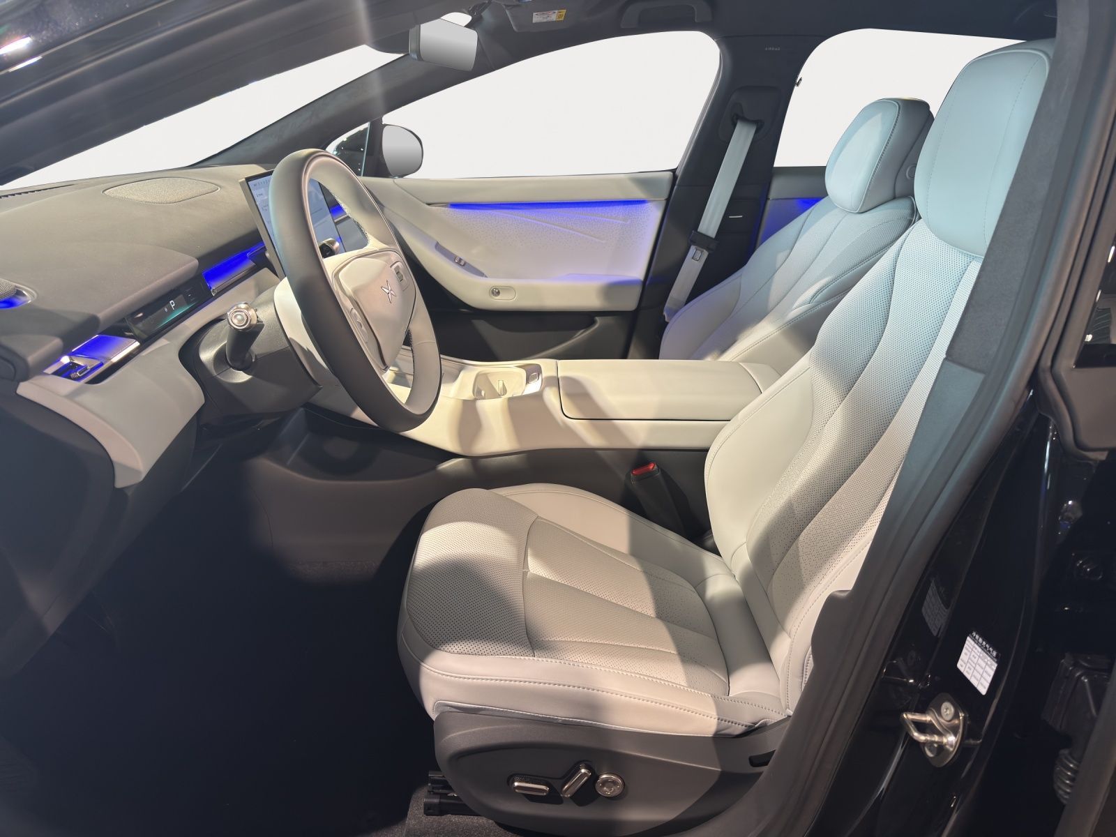 XPENG P7