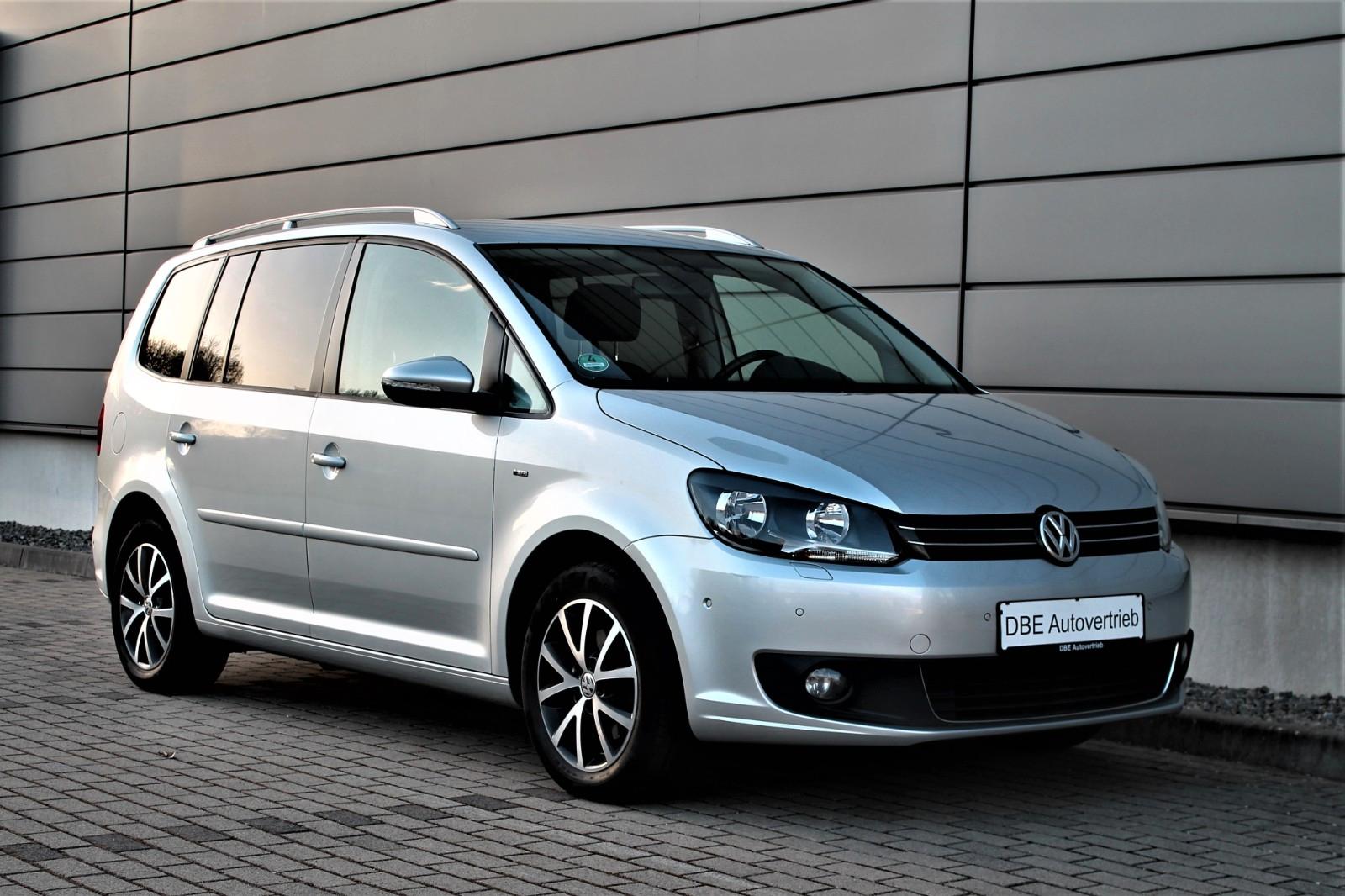Volkswagen Touran Cup 1.6 TDI BMT NAVI 8-Fach Bereift