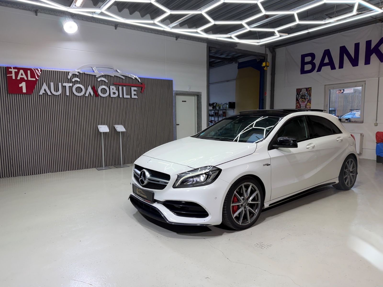 MERCEDES-BENZ A45 AMG 4Matic Performance  Night Panorama Kamer