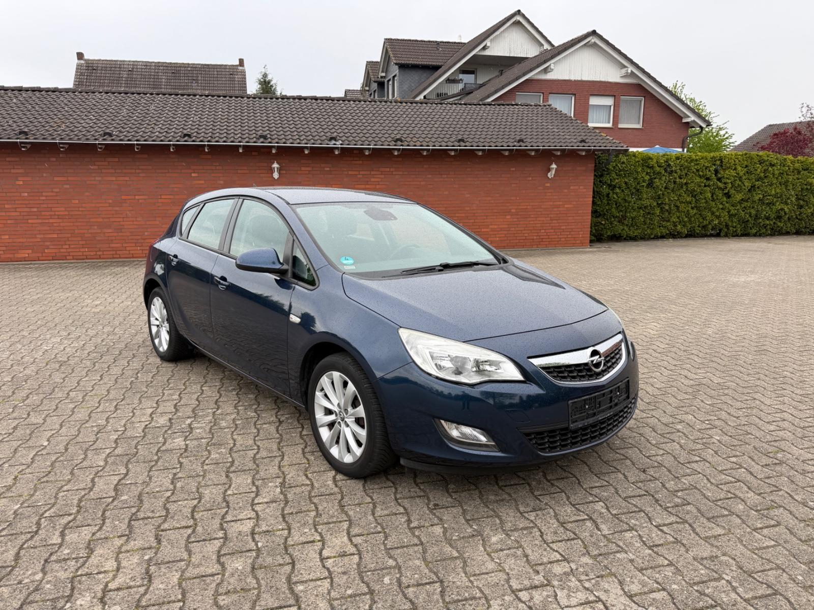 Opel Astra J Lim. 5-trg. 150 Jahre Opel Kupplung NEU