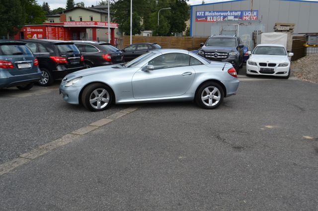 Mercedes-Benz SLK Roadster 200 Komp Xenon PDC Navi. Kette Neu