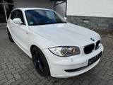 BMW 123 1 Limousine 123d - weiße BMW 123