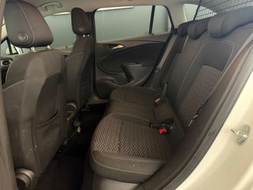 Opel Astra - 10